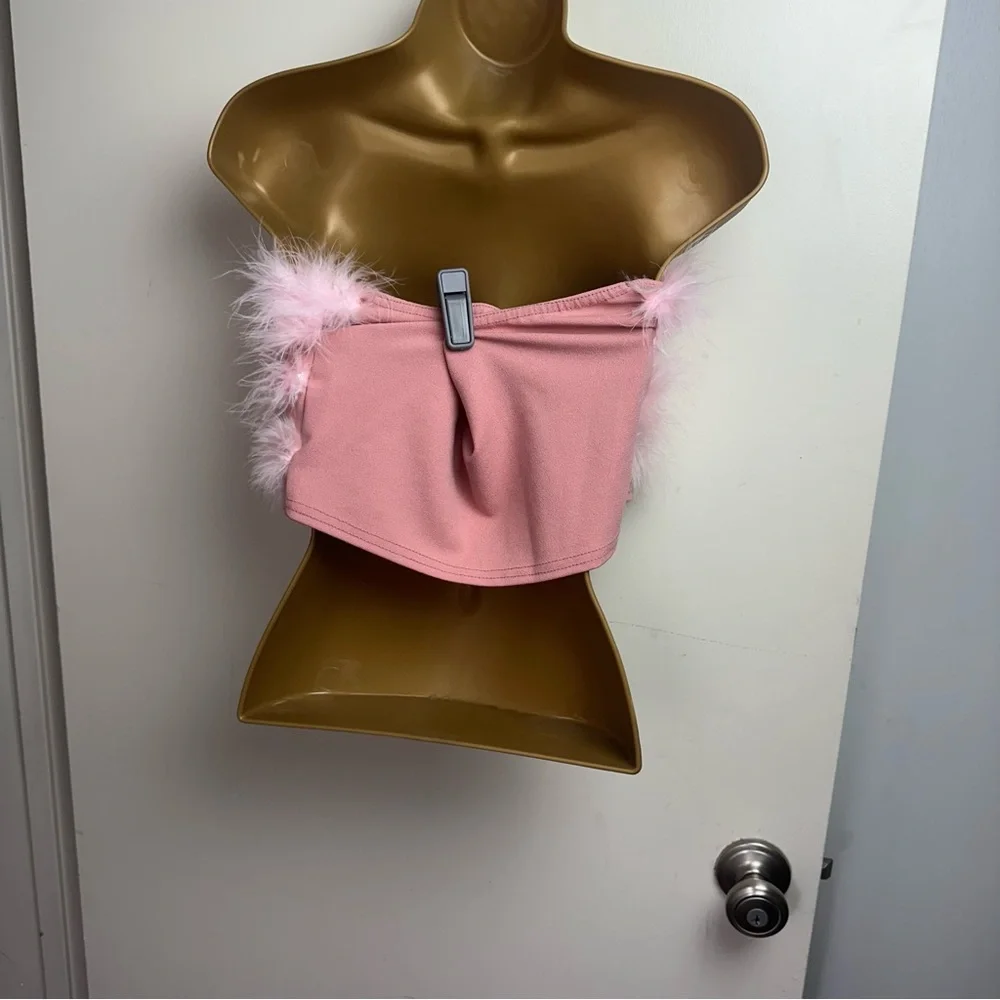 I Saw It First Blush Pink Feather Front Kawaii Bandeau Tube Cropped Top NWOT 10‎ - Picture 6 of 14
